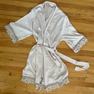 Le Rose Blush Robe